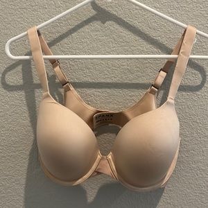 Spanx brand bra, NWOT, 34D.